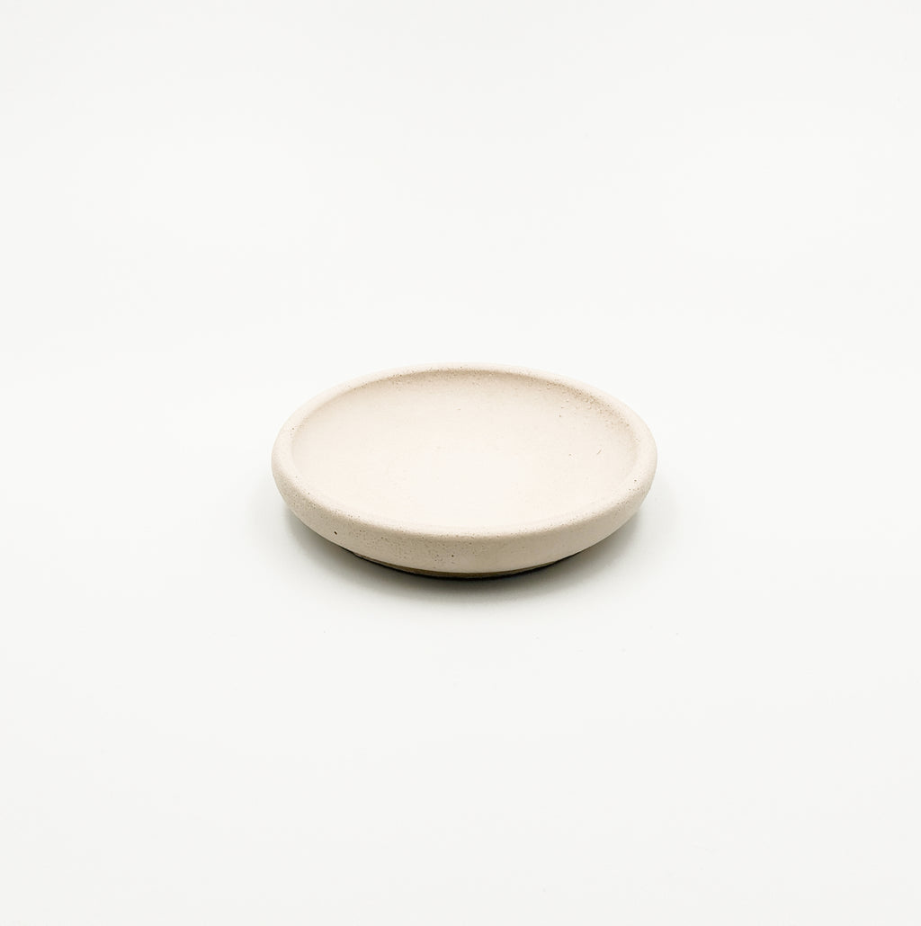 Concrete dish