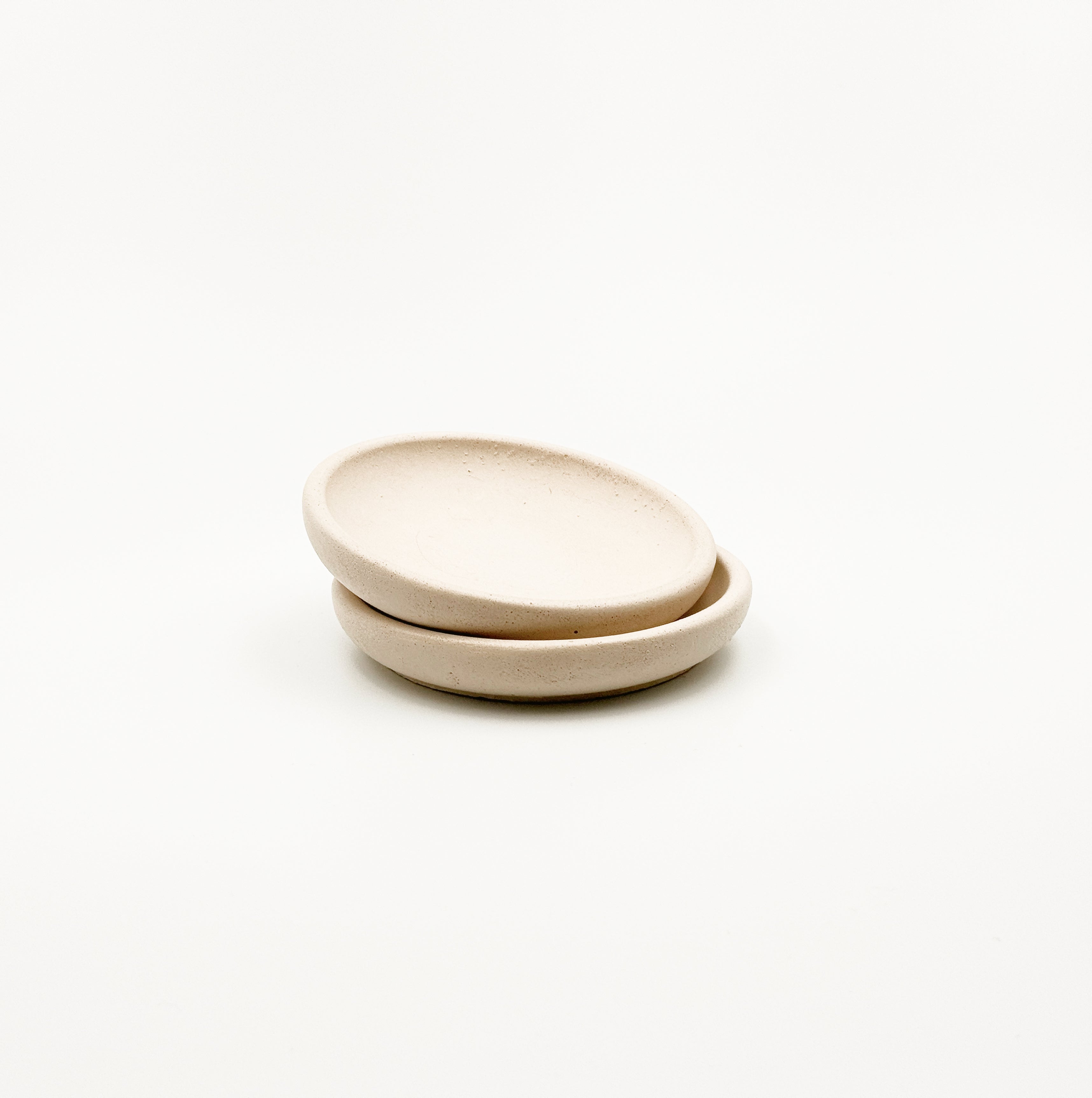 Concrete dish